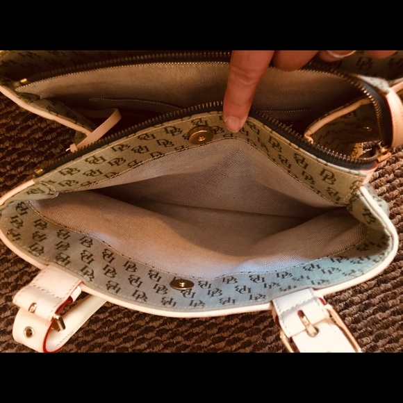 Dooney & Bourke Authentic Satchel - Picture 4 of 8